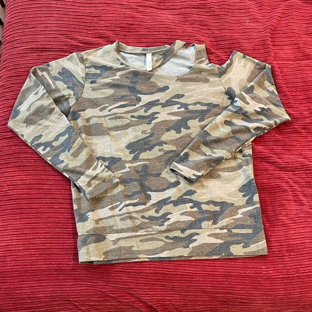 Jolie Camouflage Sweater - Green and Brown